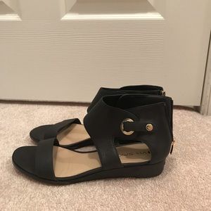 Via Spiga Women’s Ankle Sandals Size 8.5M